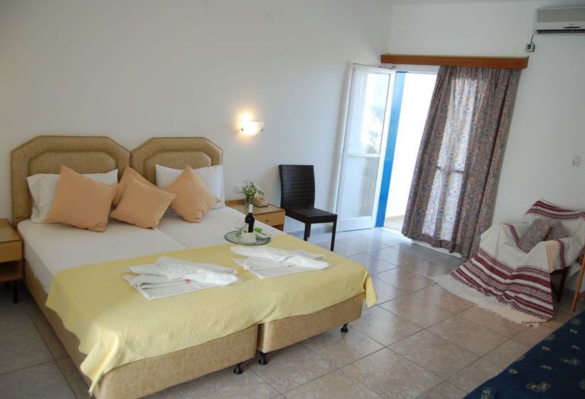 Hotel Markos Beach  | Milopotas | Ios | Greece 1