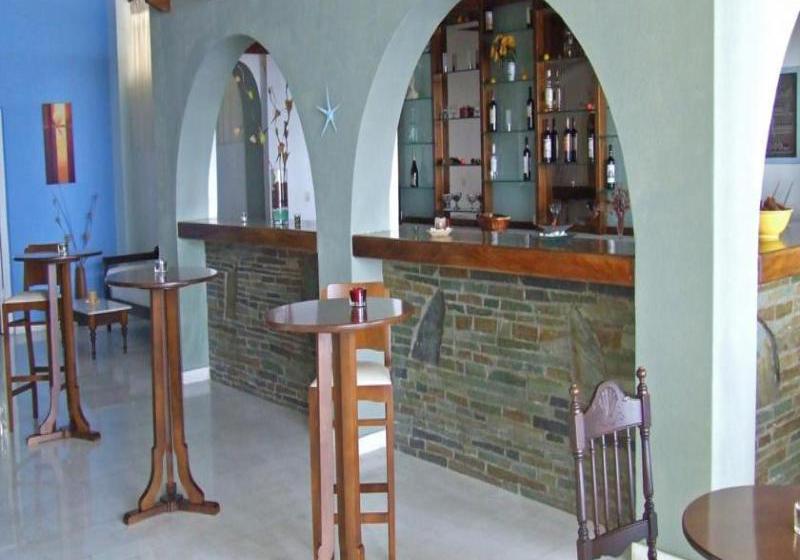 Hotel Pandrossos Parikia