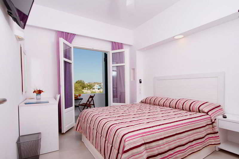 Hotel Kalypso  | Naousa | Cyclades | Greece 17