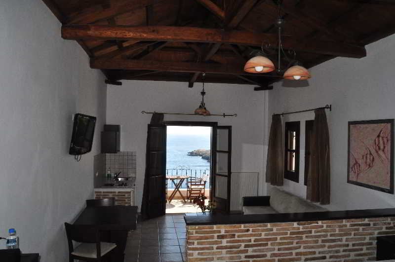 Hotel Yalis  | Skopelos | Sporades | Greece 4