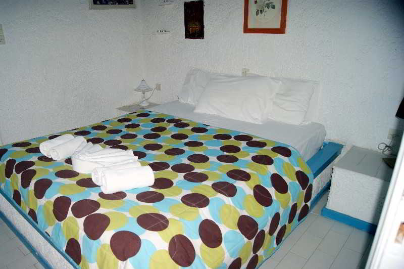 Aparthotel Cascade Studios  | Poros | Saronic Islands | Greece 17