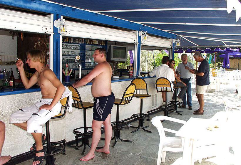 Aparthotel Cascade Studios  | Poros | Saronic Islands | Greece 2