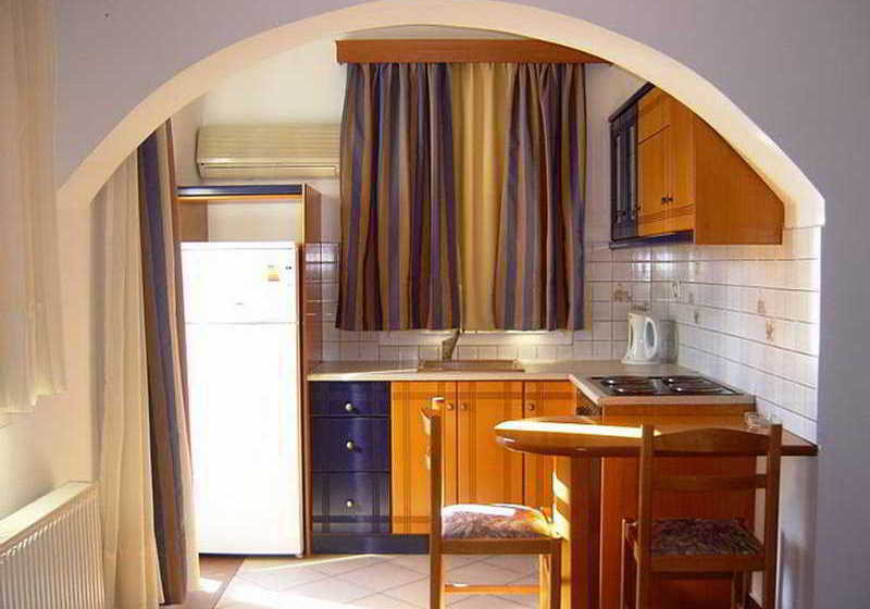 Kalimera Studios & Apartments  | Poros | Saronic Islands | Greece 2