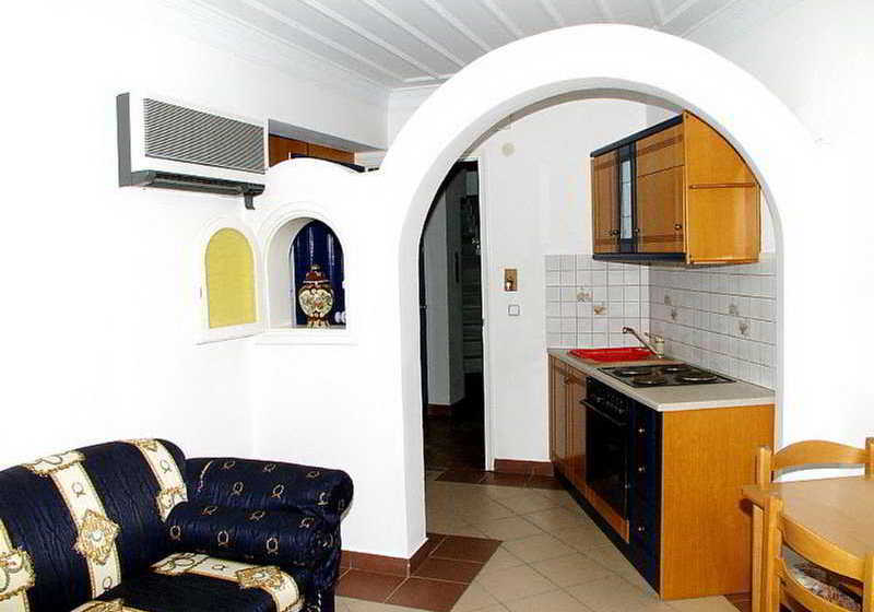 Kalimera Studios & Apartments  | Poros | Saronic Islands | Greece 4