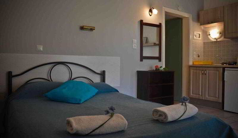 Aparthotel Katia Beach  | Kassiopi | Corfu | Greece 8