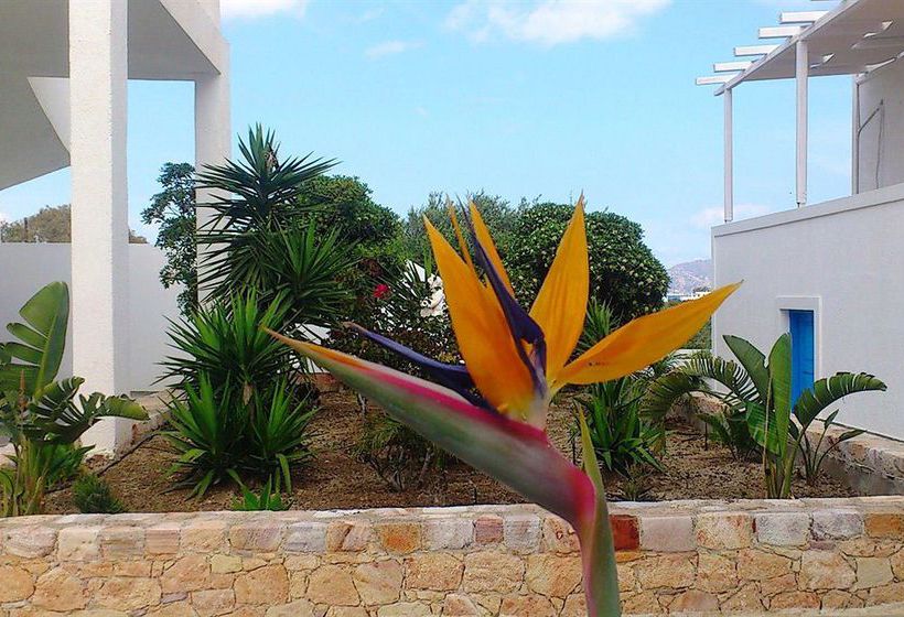 Hotel Glaronissia  | Milos | Cyclades | Greece 1