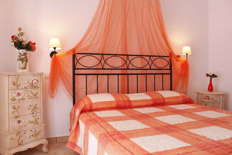 Mirabeli Studios  | Milos | Cyclades | Greece 3