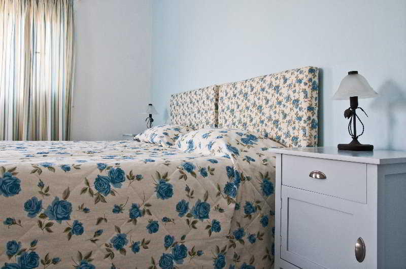 Hotel Aeolos Rooms Complex  | Chrisi Akti - Paros | Cyclades | Greece 2