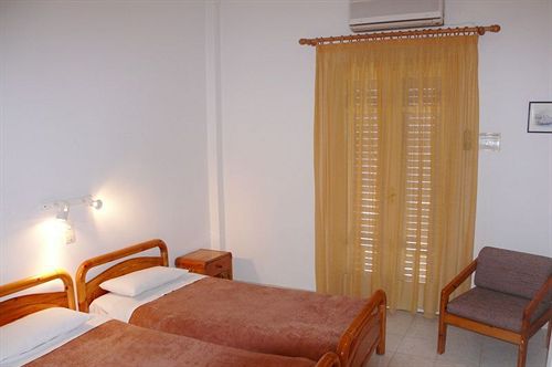 Hotel Esperides Maisonettes Apartments  | Aegina | Saronic Islands | Greece 13
