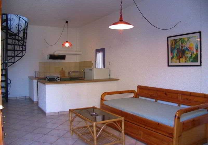 Hotel Esperides Maisonettes Apartments  | Aegina | Saronic Islands | Greece 16