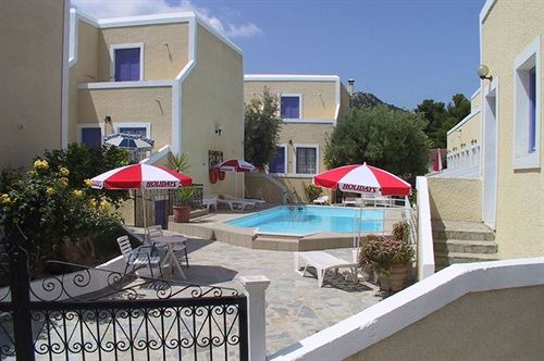 Hotel Esperides Maisonettes Apartments  | Aegina | Saronic Islands | Greece 4