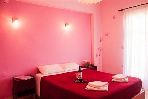 Bella Studios  | Benitses | Corfu | Greece 13