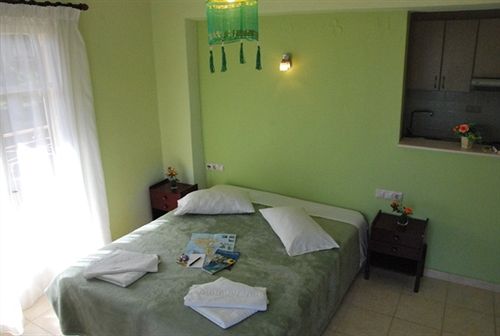 Bella Studios  | Benitses | Corfu | Greece 9