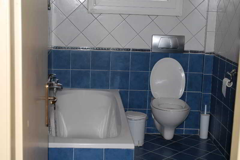 Dominoes  | Ipsos | Corfu | Greece 18