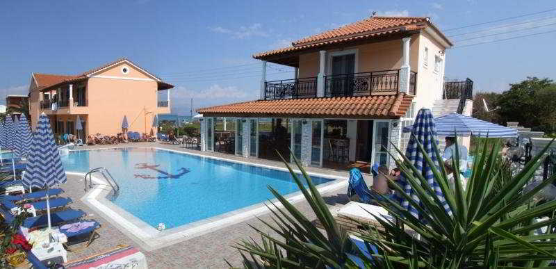 Makis Studios & Apartments Roda