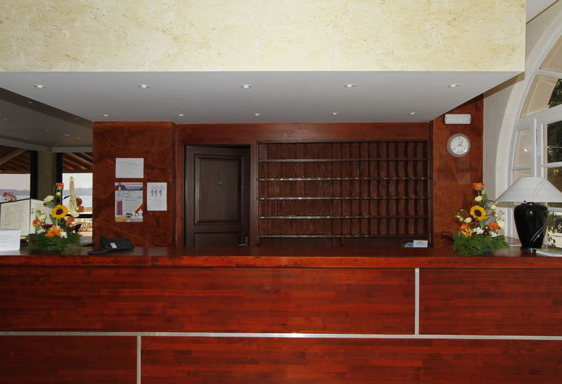 Hotel Bellos Beach  | Benitses | Corfu | Greece 4