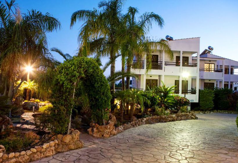 Studios Coliseum & Apartments   | Pefkos | Rhodes | Greece 1