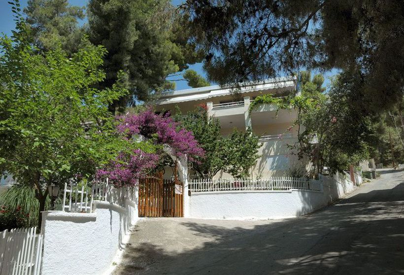 Zontanos Studios  | Poros | Saronic Islands | Greece 1