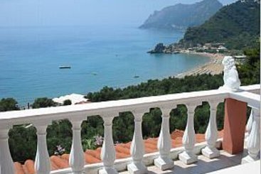 Bella Vista Apartments