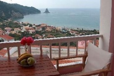 Hotel Corfu Backpackers Inn  | Agios Gordios | Corfu | Greece 2