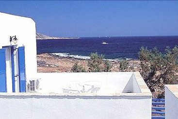 Captain Dounas Apartment Studios  | Naousa | Cyclades | Greece 3