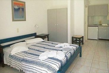 Captain Dounas Apartment Studios  | Naousa | Cyclades | Greece 4