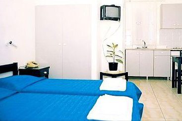 Captain Dounas Apartment Studios  | Naousa | Cyclades | Greece 5