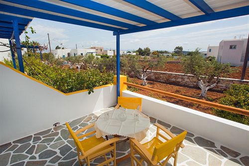 Betty Apartments  | Drios - Paros | Cyclades | Greece 3