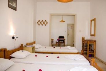 Hotel Sakis Rooms & Apartaments  | Naousa | Cyclades | Greece 1
