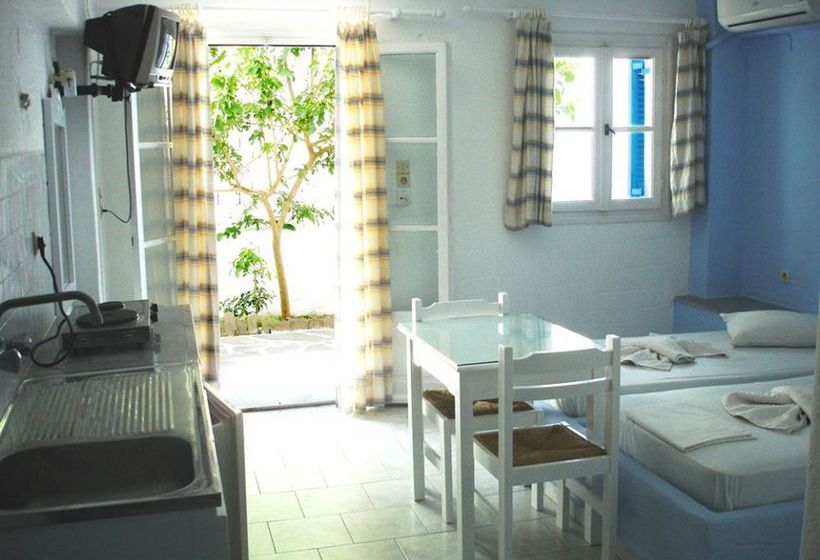 Stratos Studios  | Parikia | Cyclades | Greece 1