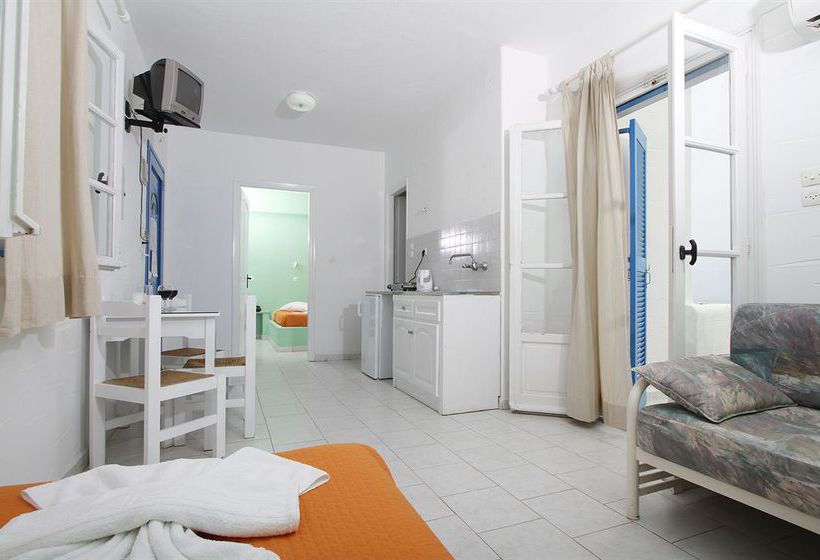 Stratos Studios  | Parikia | Cyclades | Greece 16