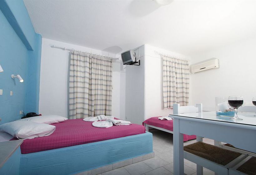 Stratos Studios  | Parikia | Cyclades | Greece 4