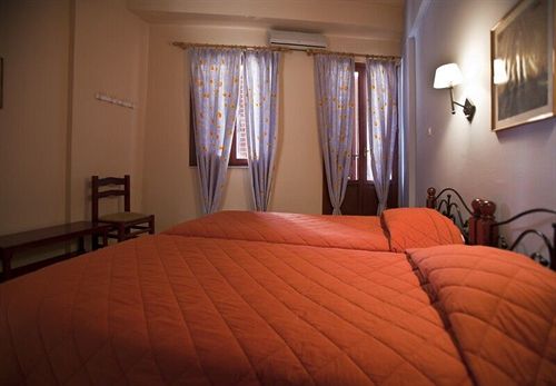 Hotel Paradise Rooms  | Ermoupolis - Siros Island | Cyclades | Greece 6