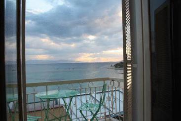 Hotel Plaza  | Aghia Marina - Aegina Island | Saronic Islands | Greece 4