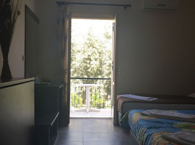 Hotel Ulrika  | Aegina | Saronic Islands | Greece 12