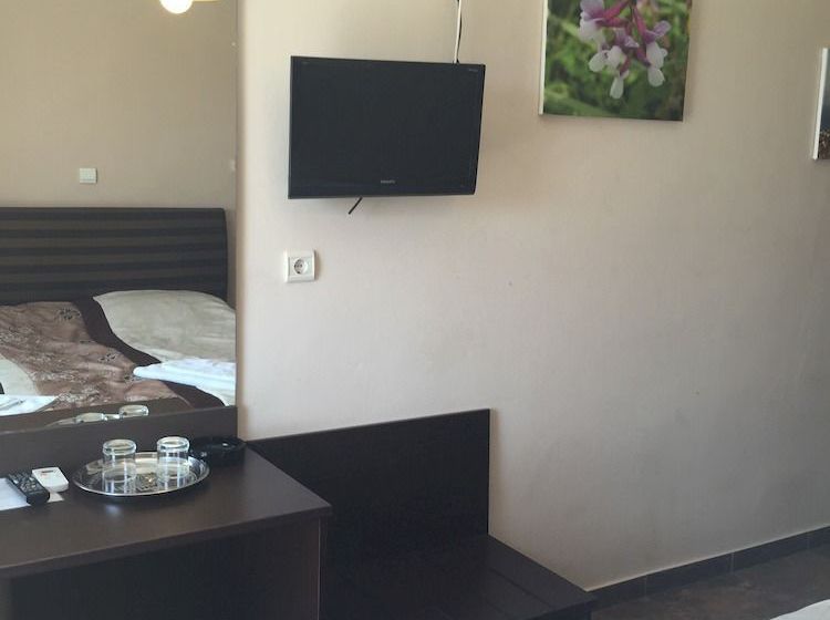 Hotel Ulrika  | Aegina | Saronic Islands | Greece 18