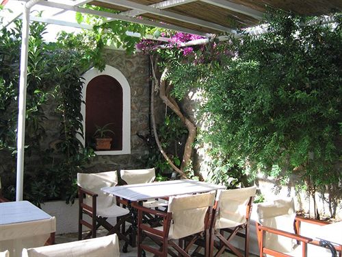 Mistral Hotel  | Hydra | Saronic Islands | Greece 3