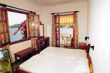 Hotel Liberty 2  | Aghia Marina - Aegina Island | Saronic Islands | Greece 1