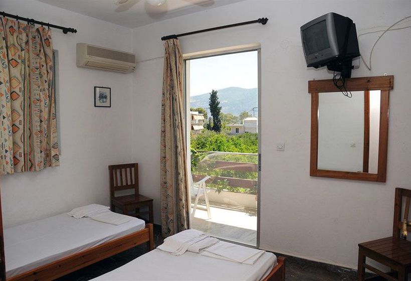 Hotel Kaikas Studios  | Poros | Saronic Islands | Greece 1