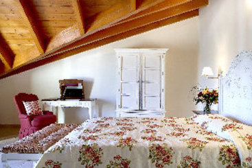 Suites & The City Boutique Apartment  | Argostoli | Kefalonia | Greece 1