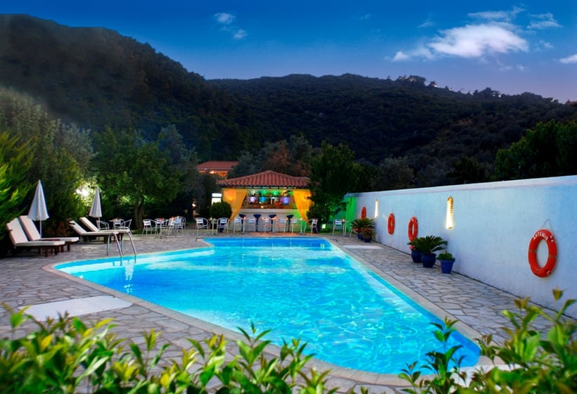 Complejo Artemis Bungalows  | Skopelos | Sporades | Greece 12