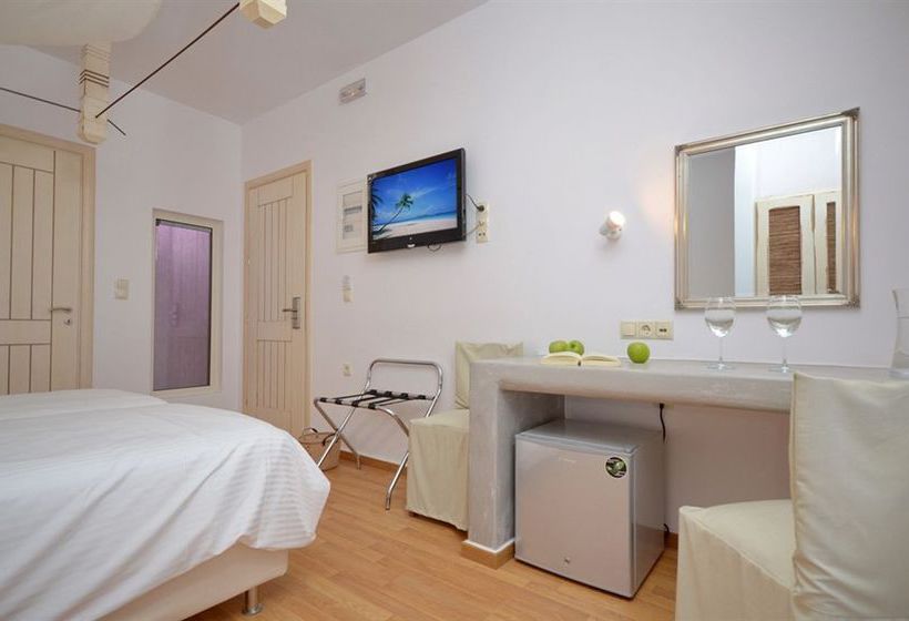 Saint Vlassis Studios  | Naxos | Naxos Island | Greece 12