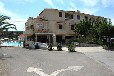 Hotel Ionis