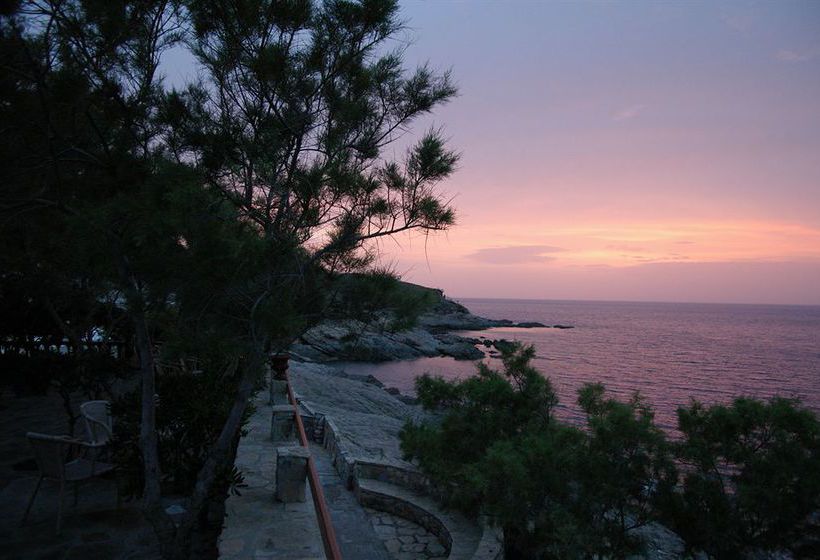Studio & Hotel Cavos Bay  | Ikaria | Ikaria | Greece 10