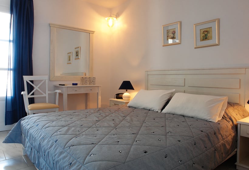 Vardia Bay Studios  | Folegandros | Cyclades | Greece 7