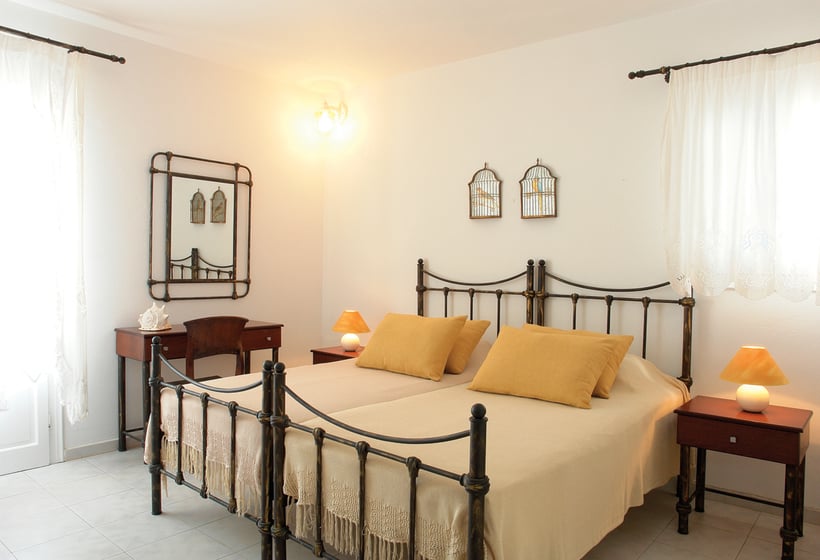 Vardia Bay Studios  | Folegandros | Cyclades | Greece 8