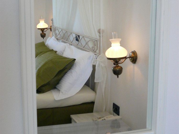 Hotel Vrahos  | Folegandros | Cyclades | Greece 18