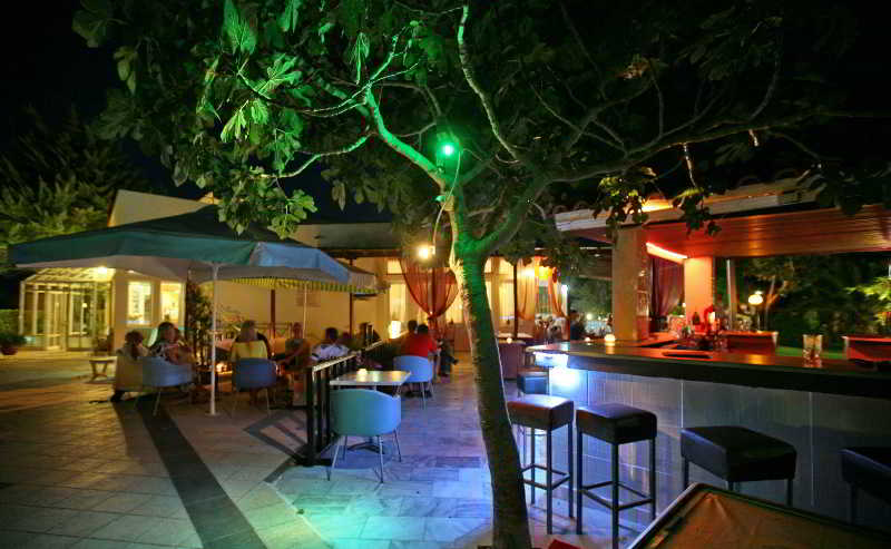 Hotel Aegeon  | Skala Kallonis | Lesbos | Greece 5