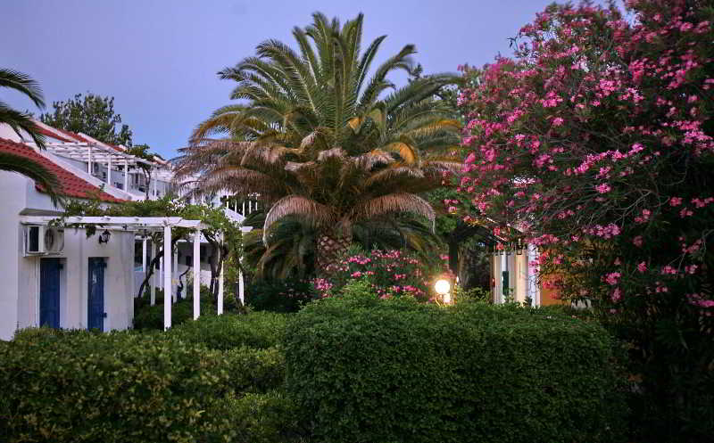 Hotel Aegeon  | Skala Kallonis | Lesbos | Greece 8