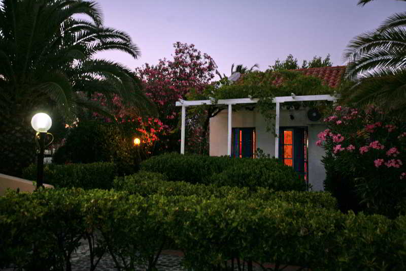 Hotel Aegeon  | Skala Kallonis | Lesbos | Greece 9